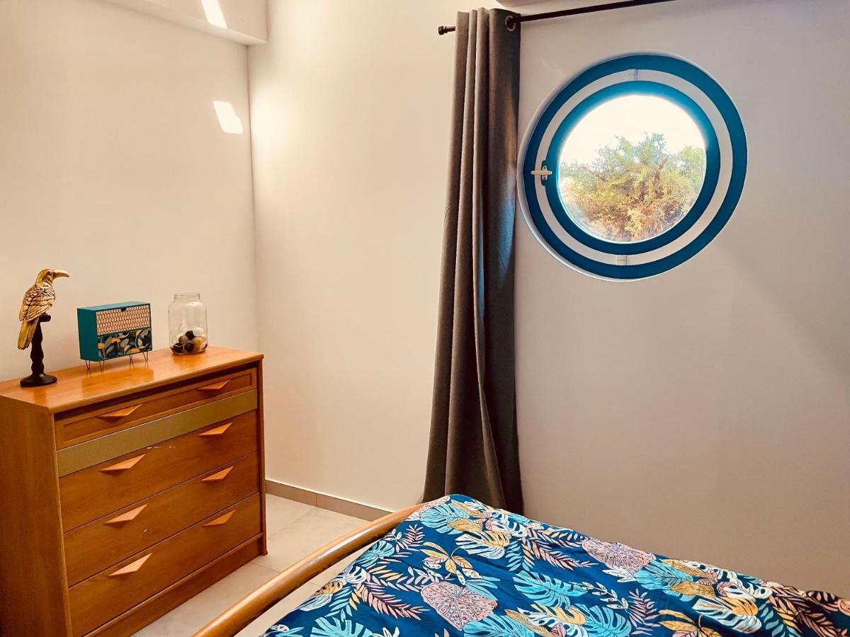 La Villa Perroquet Poncins Εξωτερικό φωτογραφία
